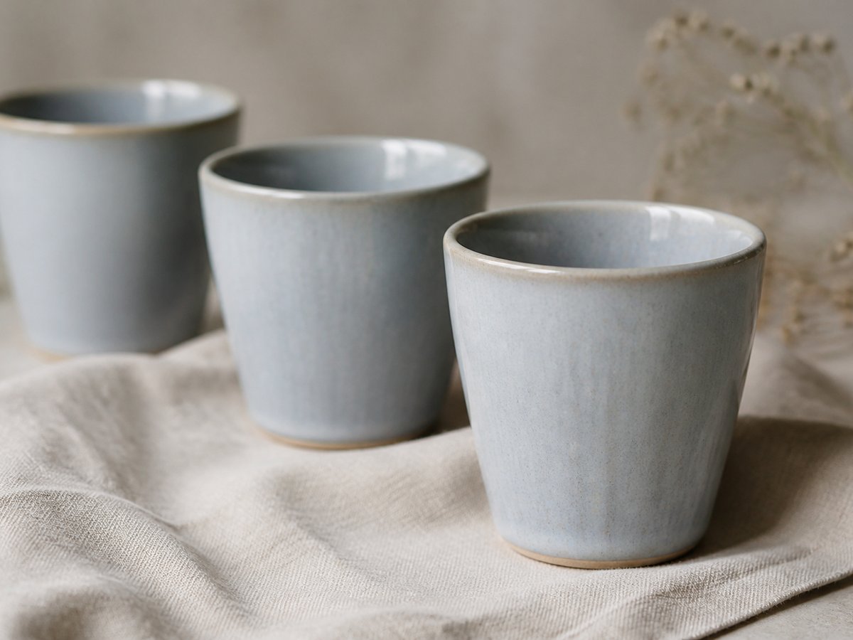 Finished stoneware cups